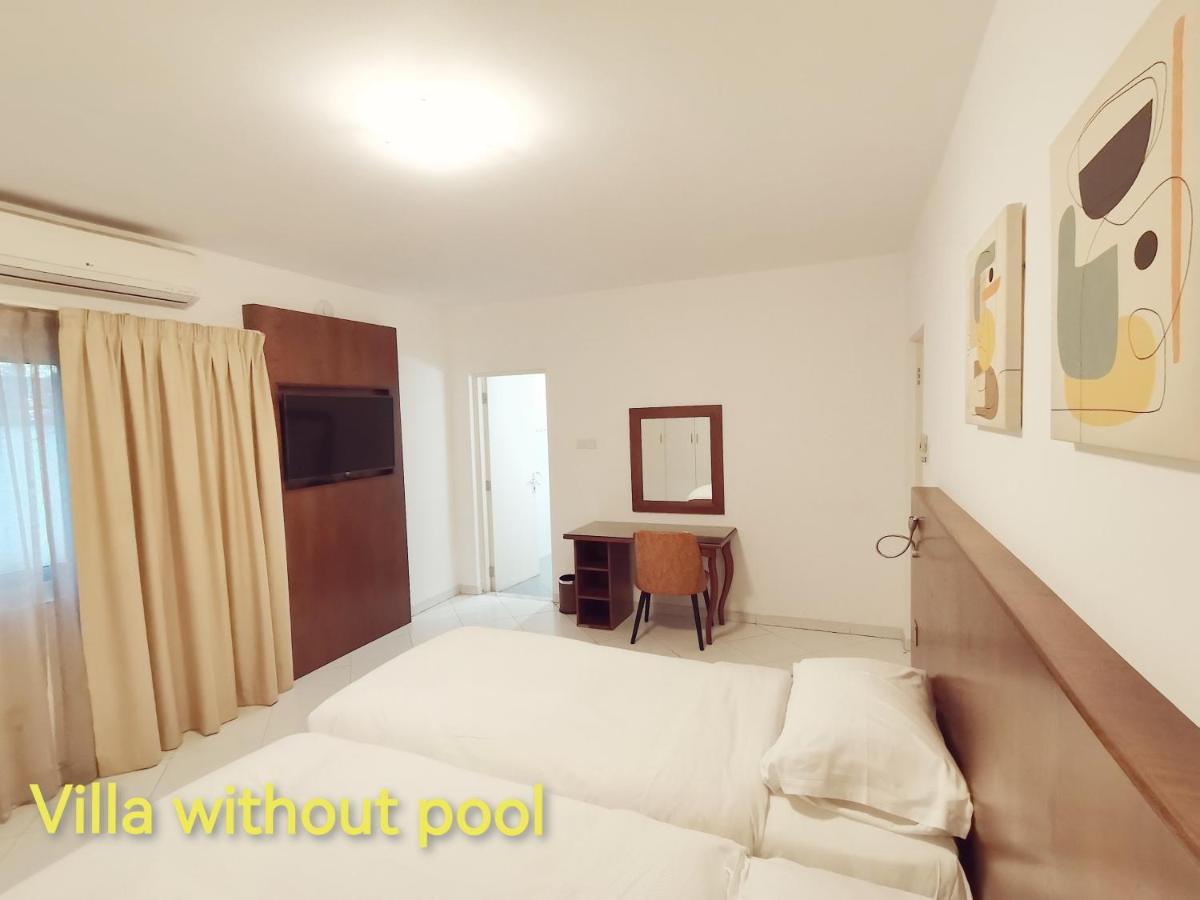 J5 Four Bedroom Villa Holiday Home In Al Wasl For Families Only Dubai Exterior photo