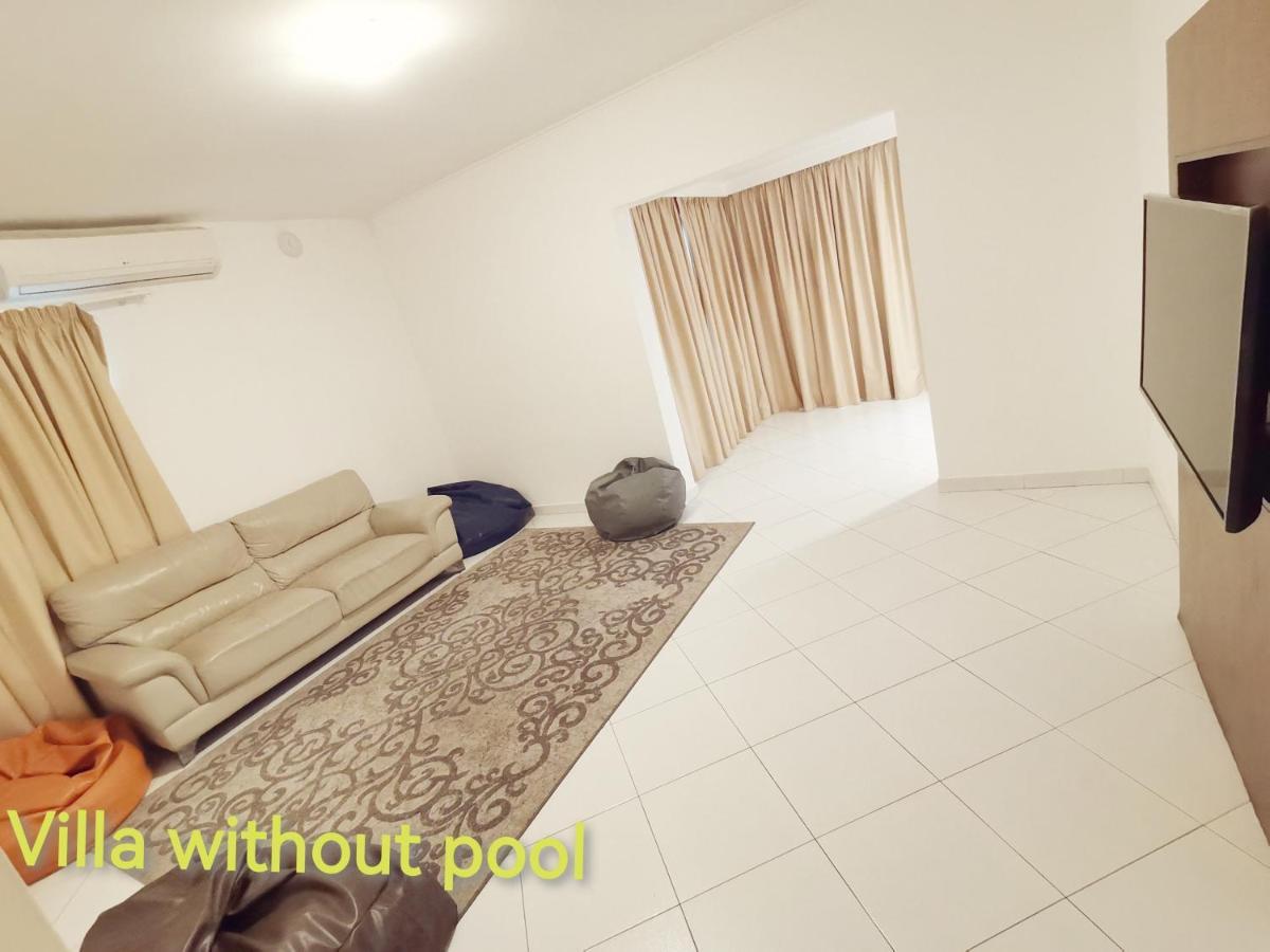 J5 Four Bedroom Villa Holiday Home In Al Wasl For Families Only Dubai Exterior photo