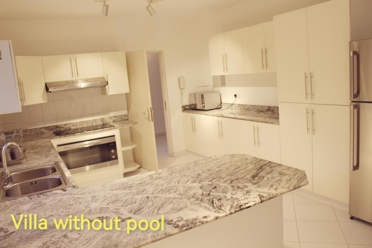J5 Four Bedroom Villa Holiday Home In Al Wasl For Families Only Dubai Exterior photo