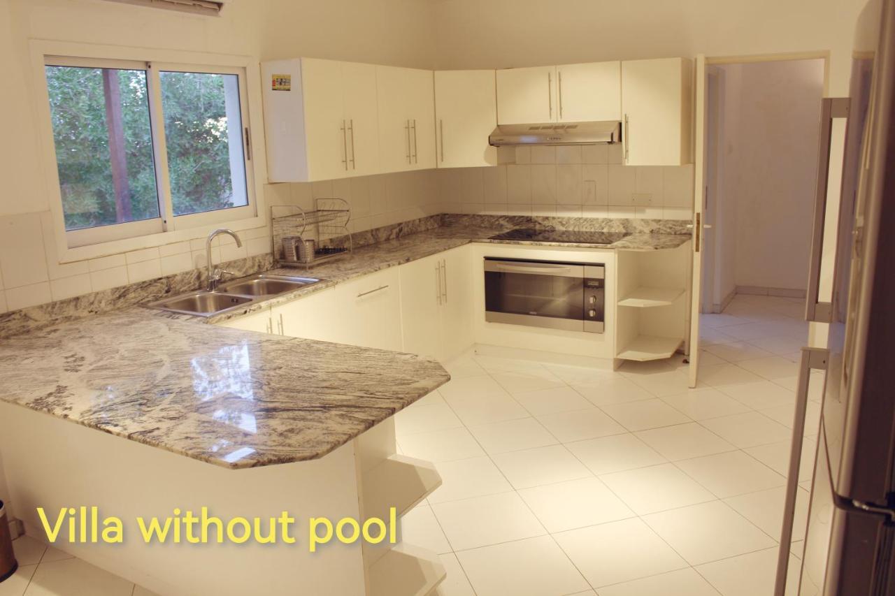 J5 Four Bedroom Villa Holiday Home In Al Wasl For Families Only Dubai Exterior photo